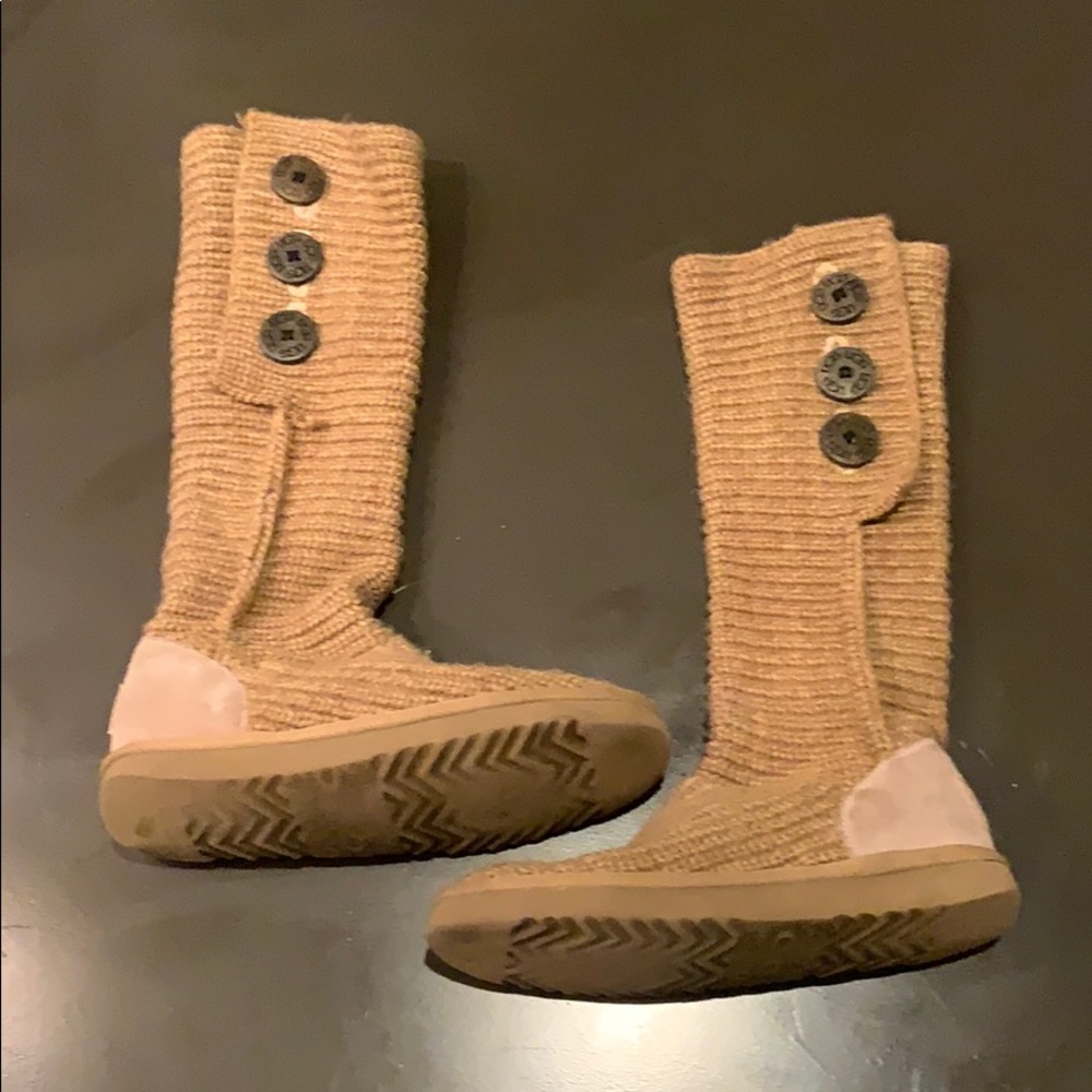 Knitted Ugg Boots 👢